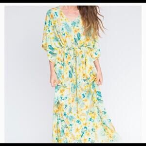 Agnes & Dora Kaftan beach summer retro bohemian Mrs. Roper chic maximalist